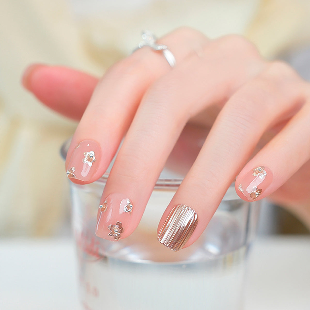 Flower Affair | Pink Handmade Reusable Press-on Nails